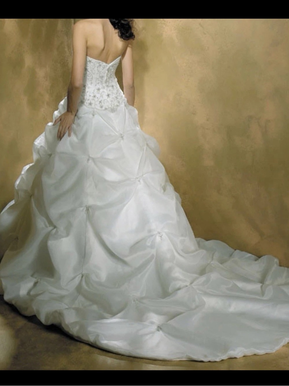 Allure Bridal Strapless Sweetheart Wedding Dress Chapel Train Satin Organza 8326